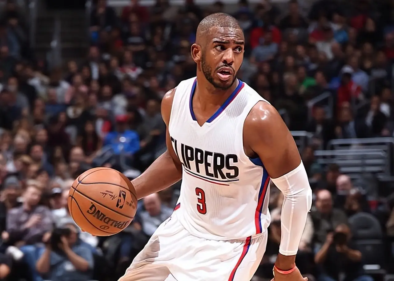 但他的运动, 还是个传球